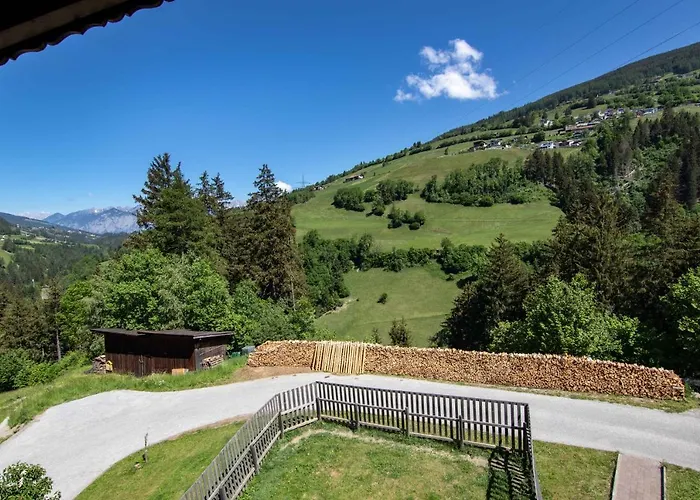 Kienast شقة Pfons