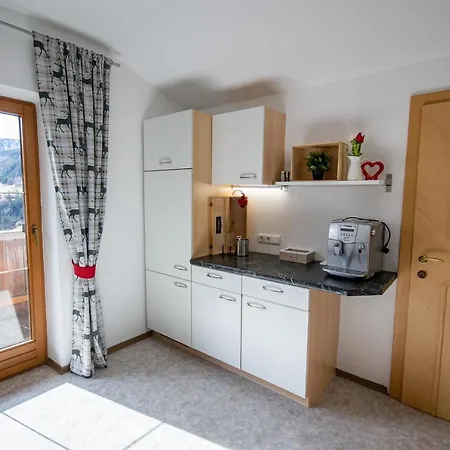 Kienast Apartment Pfons