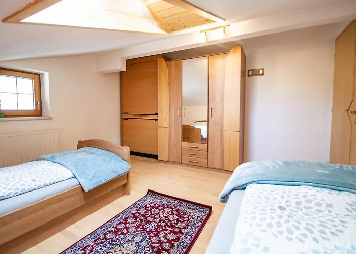 Kienast 公寓 Pfons