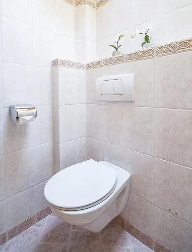 Kienast 公寓 Pfons